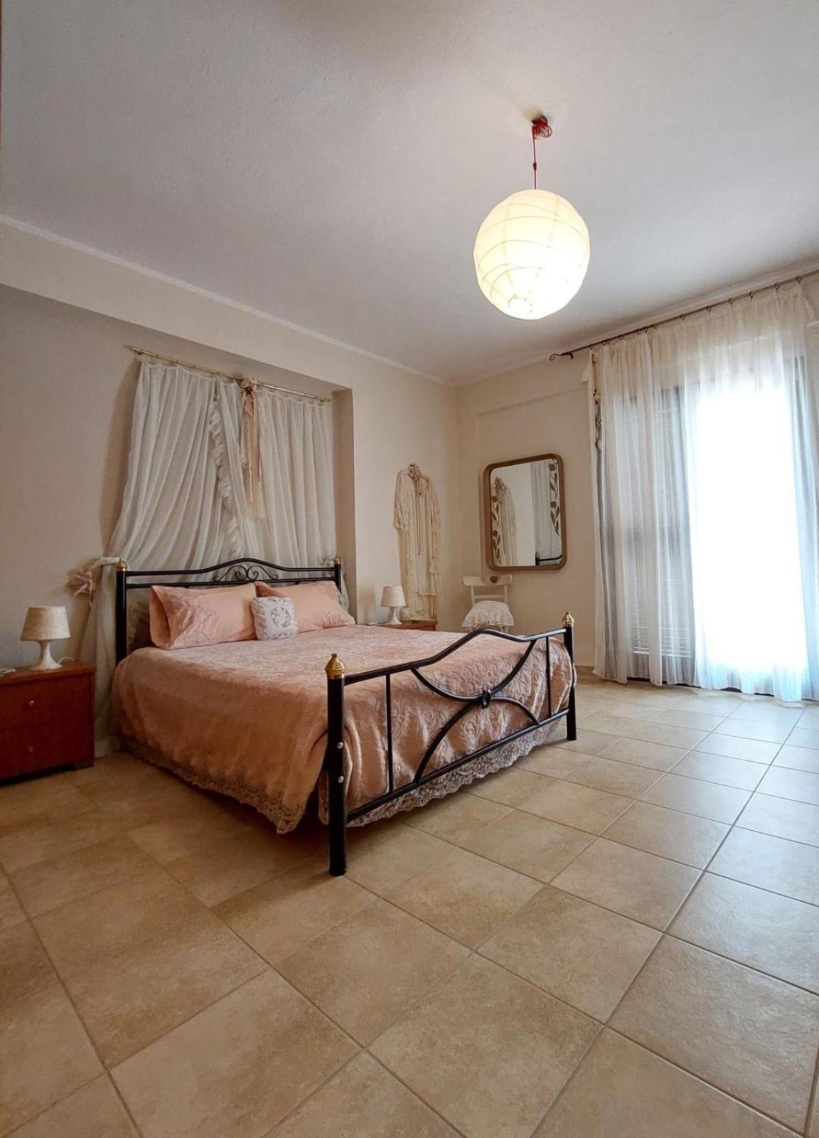 Antique Apartment Afytos Exteriér fotografie